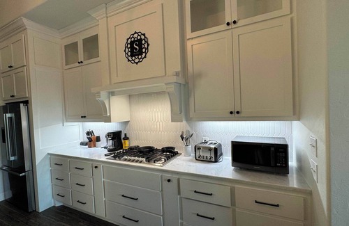 Mustang Casa | Luxurious Living in Mustang - Executive style home, great for families!