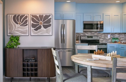 Bryson City Casa | Luxurious Mountain Home Views Hot Tub Fire Pit Game Room Walk to Town