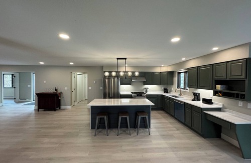 International Falls Casa | Luxurious newly renovated lake home on Rainy Lake's Gold Shores!