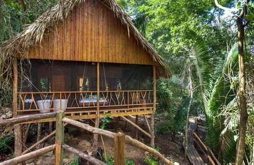 Negroman Casa | Luxurious New-Build Treehouse w/ King Bed & A/C - Amazing Jungle & River Views