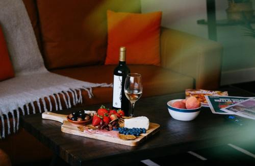 O'Hare Apartamento | Luxurious New Remodeled