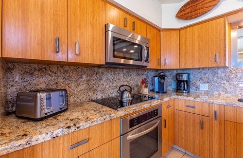 Wailea Condominio | Lujo frente al mar Makena Surf Tres Bedroom Condo - remodelado y actualizado