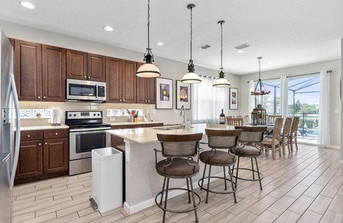 Kissimmee Casa | Luxurious Orlando Kissimmee Mansion for Work Remote or Family Gatherings