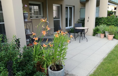Buggingen Apartamento | Luxurious vacation apartment (2 rooms; 70 sqm) with terrace and garden