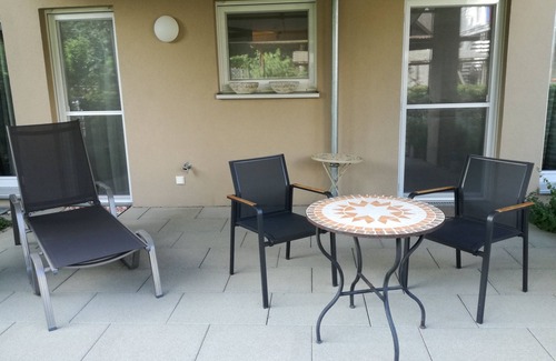 Buggingen Apartamento | Luxurious vacation apartment (2 rooms; 70 sqm) with terrace and garden