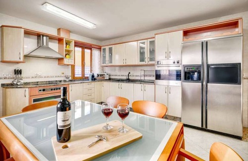 Badia Gran Villa | Lujosa villa con piscina en Bahía Grande