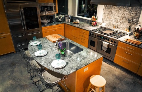 Walden on Lake Conroe Casa | Luxurious Waterfront Estate - The Perfect Vacation Home - 3 night minimum