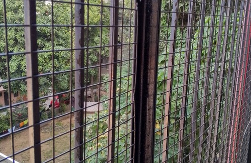 Tilak Nagar Apartamento | Luxurious3BHK+Large Hall+4 Beds+4 Bathrooms+Wifi+Parking+Lift+Metro+PetFriendly