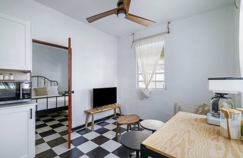 San Juan Apartamento | Luxury 1 bed Apartment 2. Steps from the beach!
