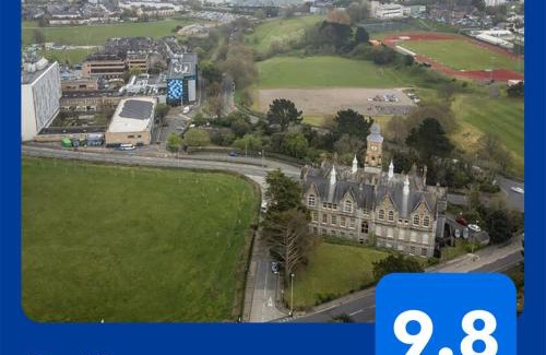 Plymouth Apartamento | Luxury 1 Bedroom Duplex with Free Parking