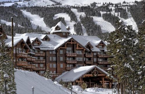 Peak 8 Apartamento | Luxury 1 Bedroom Ski In, Ski Out One Ski Hill Residence Located At The Base Of Peak 8 With Bowling Alley Onsite