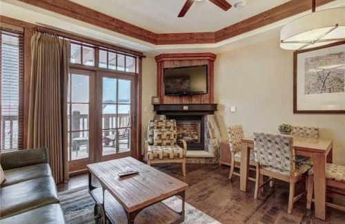 Peak 8 Apartamento | Luxury 1 Bedroom Ski In, Ski Out One Ski Hill Residence Located At The Base Of Peak 8 With Bowling Alley Onsite