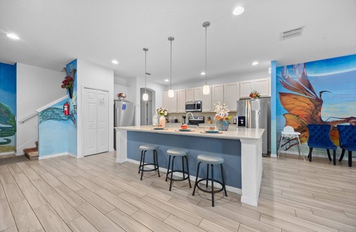 Loughman Casa | Luxury 13 Bedroom Disney Villa Pool SPA Game Room WI-FI 13 Villa by RedAwning
