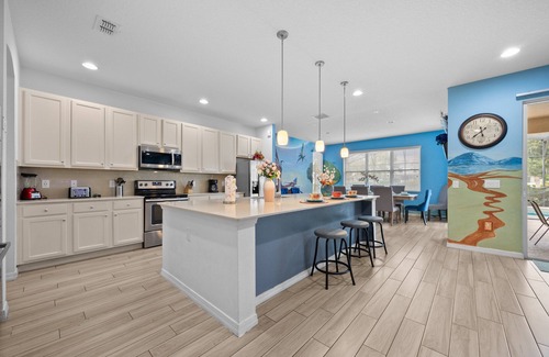 Loughman Casa | Luxury 13 Bedroom Disney Villa Pool SPA Game Room WI-FI 13 Villa by RedAwning