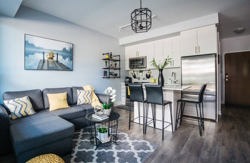 Innisfil Apartamento | Luxury 1BD Condo @ All Season Waterfront Resort