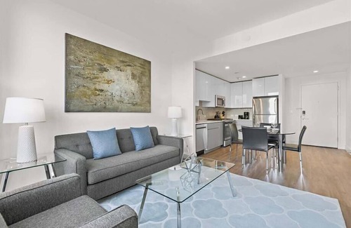 White Plains Apartamento | Luxury 1BR in Downtown | Full Kitchen | W&D