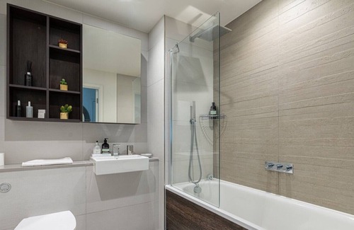 Brent Apartamento | Luxury 2 bed apartment in the heart of Wembley, with great attractions nearby.