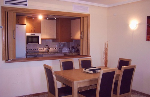 Torrequebrada Apartamento | Luxury 2 Bedroom 2 Bath, 50m Beach Benalmadena Costa Sat TV & FREE WIFI