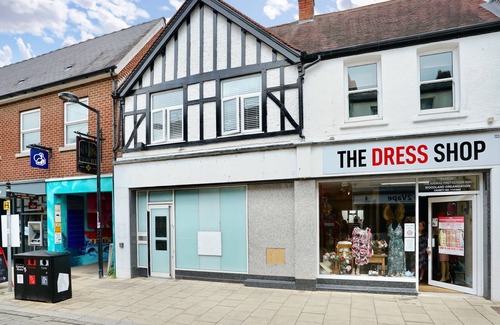 Huntingdon Apartamento | Luxury 2 Bedroom Town Centre Apartment