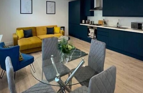 Huntingdon Apartamento | Luxury 2 Bedroom Town Centre Apartment