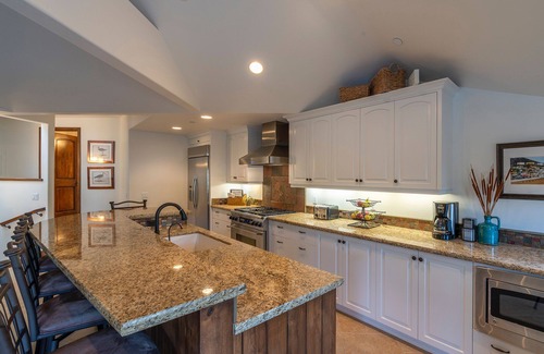 Avila Beach Condominio | Condominio de lujo de 2 habitaciones / 2 baños - Pasos hacia la playa y la ciudad