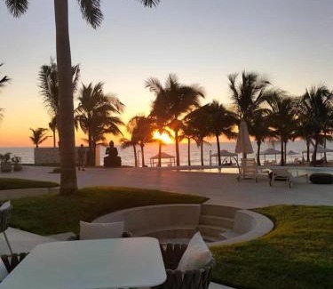 Flamingos Apartamento | Luxury 2 bedroom beach front at Nuevo Vallarta