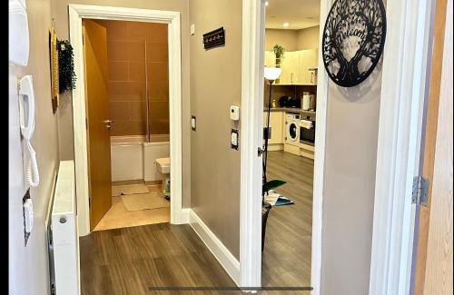 Dudley Apartamento | luxury 2 bedroom flat with a kitchen