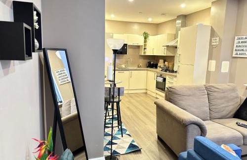 Dudley Apartamento | luxury 2 bedroom flat with a kitchen
