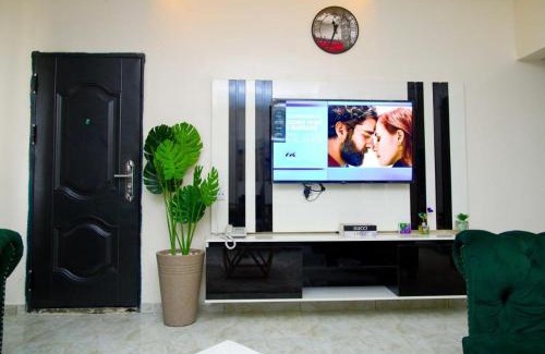 Lagos Apartamento | Luxury 2 bedroom magodo