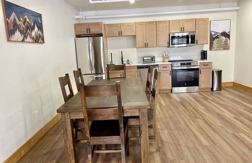 Wilmington Apartamento | Luxury 2 Bedroom Townhome 103