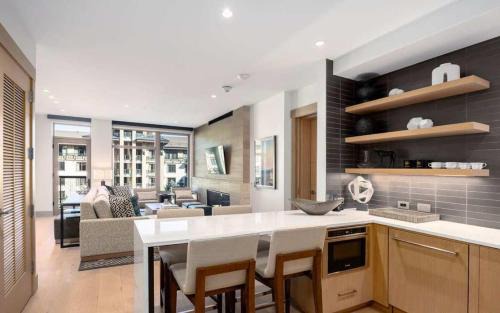 Snowmass Village Casa | Luxury 2bd 2ba Ski In & Ski Out 60
