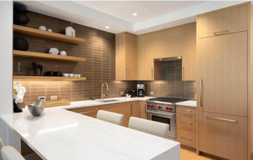 Snowmass Village Casa | Luxury 2bd 2ba Ski In & Ski Out 60