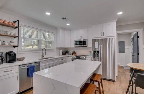 Augusta Casa | Luxury 2bd/1ba Cottage in Augusta - October Discounts!