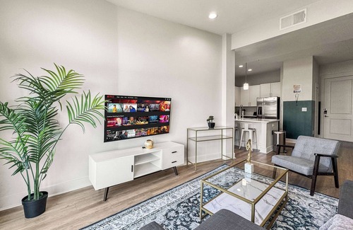 Deep Ellum Apartamento | Luxury 2BD | Deep Ellum | Free Parking | Pool+Gym
