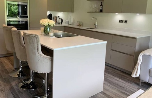 Northwich Casa | Luxury 3 Bedroom detached house on Private Road