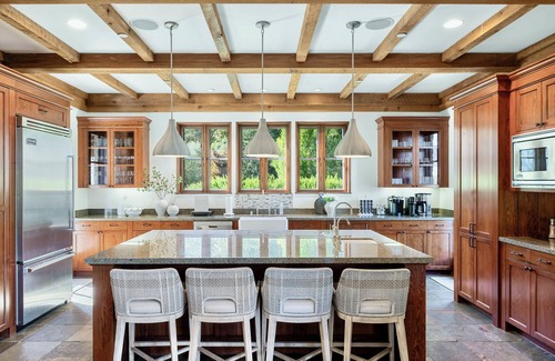 Sonoma County Villa | Finca de lujo de 15 hectáreas en Calistoga: Piscina, vistas al viñedo y fogata