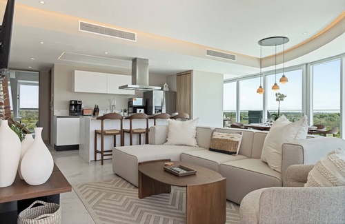 Flamingos Condominio | Luxury 3BD Maritima Golf Condo I Ocean & Golf View