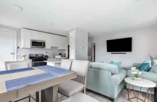 New Rochelle Casa | Luxury 3Bed Private Apartment with parking