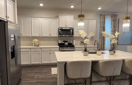 Manahawkin Casa | Luxury 3BR 2BATH Coastal Retreat.10 minutes to LBI Beaches.Save 20% on 4+ Nights