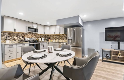 Washington Park Apartamento | Luxury 3BR | Free Parking | Boston | ROKU TV