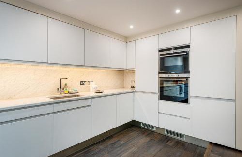 Belgravia Casa | Luxury 3BR Home in Belgravia, Near Victoria