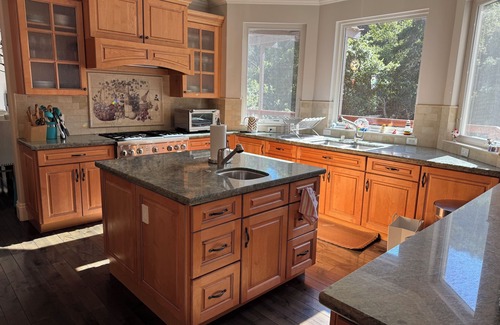 Lucas Valley-Marinwood Casa | Luxury 4 bedroom, 4 bathroom San Rafael Private Estate, serene & central