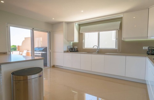 Atalaia Casa | Luxury 4 Bedroom Detached Villa on Boavista Golf Resort, Lagos