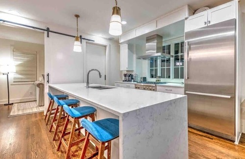 Hillsboro West End Casa | Luxury 4 Bedroom Home Game Room 13 Beds!