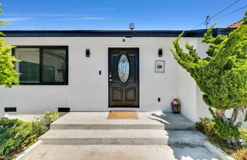 Huntington Beach Villa | Luxury 4 bedroom villa