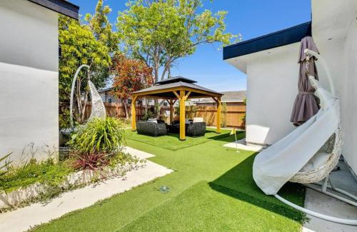 Huntington Beach Villa | Luxury 4 bedroom villa