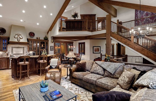 Park Meadows Casa | Luxury 4BR Retreat | Hot Tub, Views & Fireplace