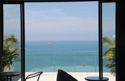 Moo 5 Villa | Lujo de 5 dormitorios w Infinity Pool