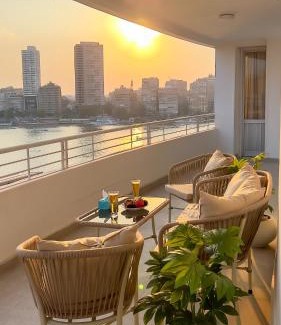 Al Manial Apartamento | Luxury 5-Star Apartment, Prime Nile View