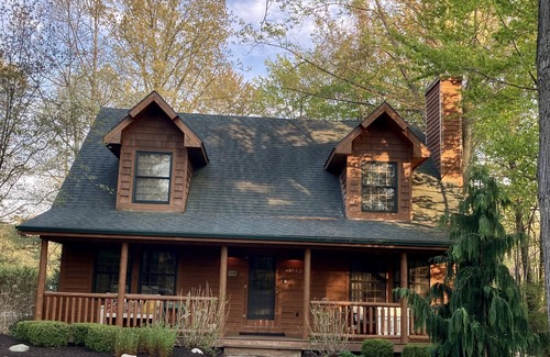Saugatuck Cabina | Luxury 5-star Cabin--Perfect family/couples retreat. Walkable lake/ heated pool!
